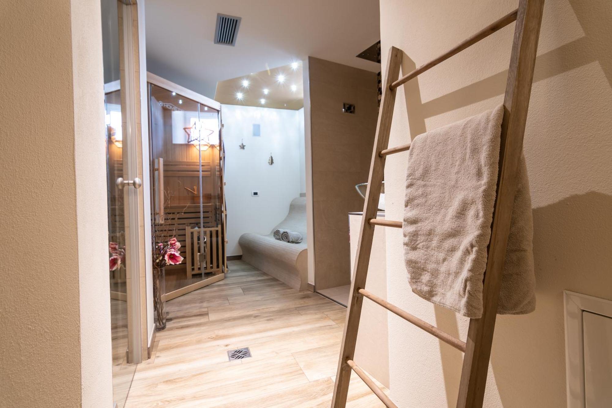 Aparthotel Dolomites Living&Relax Commezzadura Exterior photo