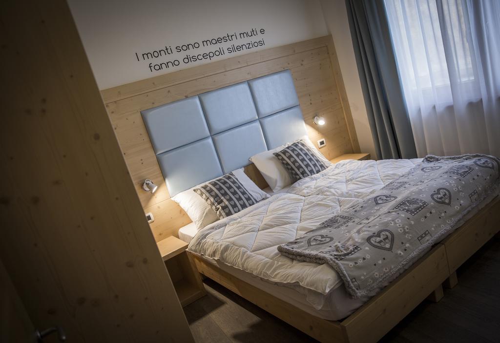 Aparthotel Dolomites Living&Relax Commezzadura Exterior photo